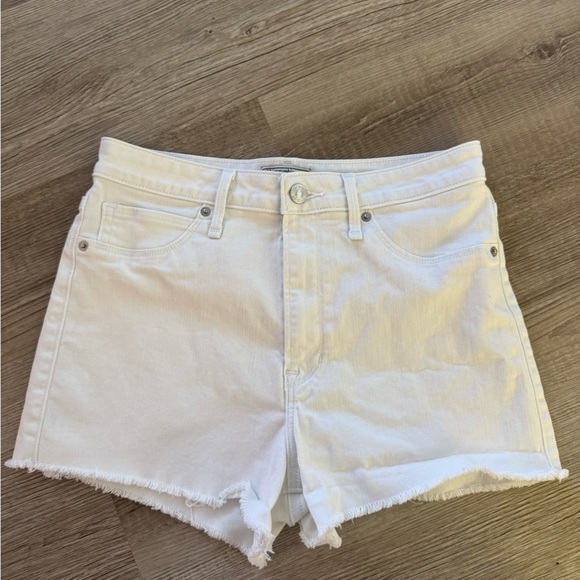 Abercrombie & Fitch Pants - Abercrombie & Fitch White Shorts